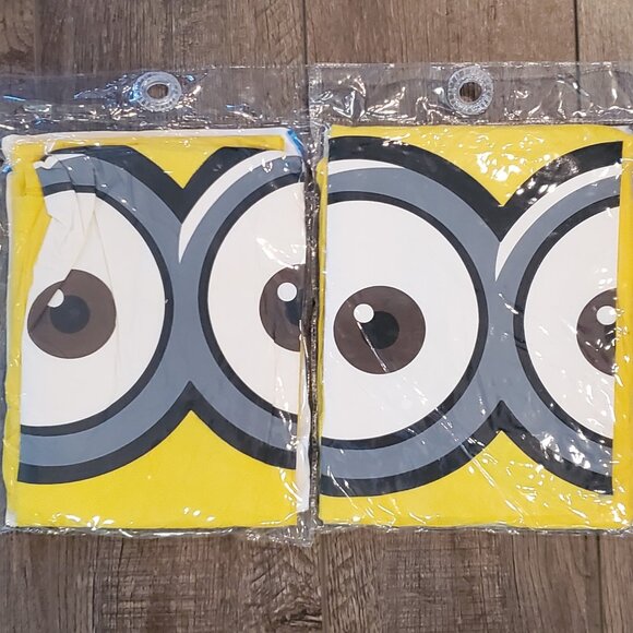 Despicable Me Minion Hooded Rain Ponchos (Unisex Adult) - Picture 6 of 6